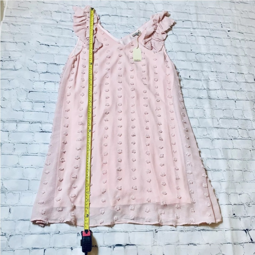 Pink Ruffle-Shoulder Textured Shift Dress - Picture 6 of 9